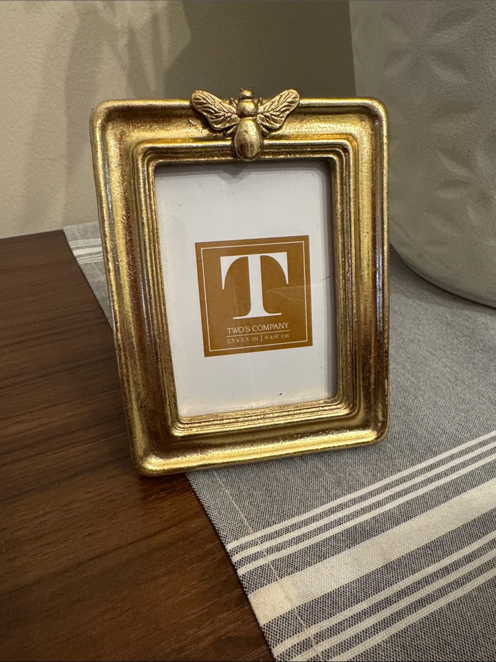 Two’s Company GOLDEN BEE FRAME RECTANGLE 2.5x3.5 inches NEW